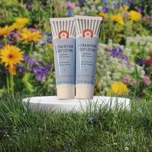 First Aid Beauty Ultra Repair Body Lotion Colloidal Oatmeal 2/ 1 Oz Tubes Sealed